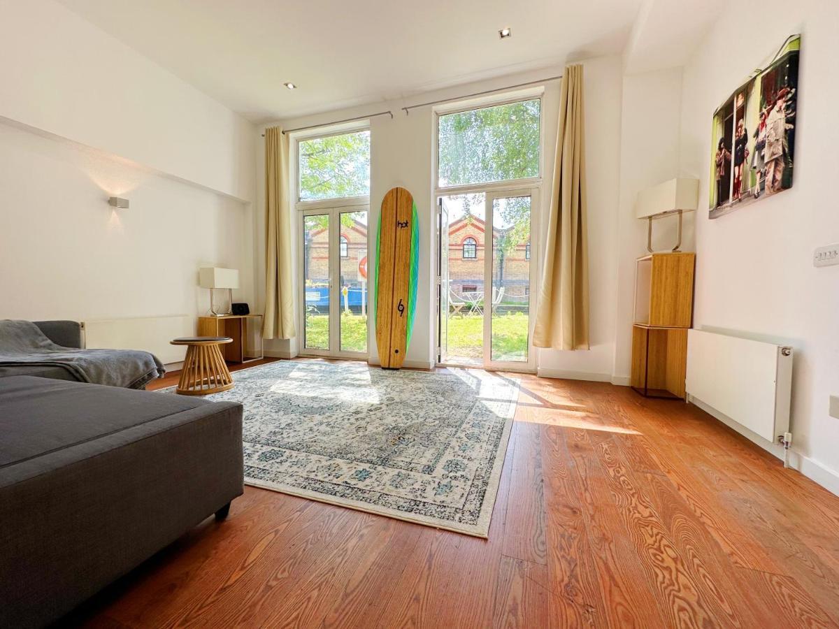 Portobello Dock Canalside Apartment London Exterior foto